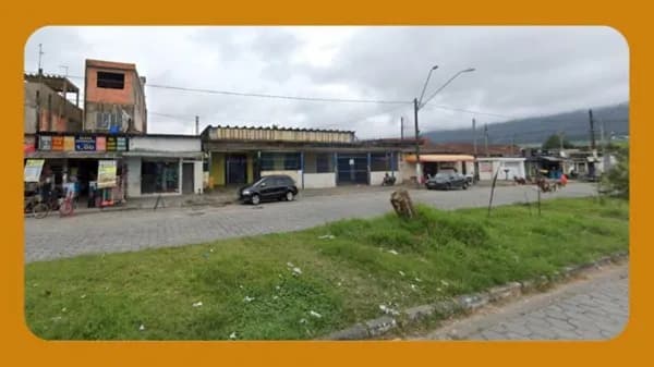 TERRENO FORMADO PELA UNIFICAÇÃO DOS LOTES Nº 9 ATE 18, DA QUADRA 18, NO PARQUE DAS BANDEIRAS, NA AVENIDA ESMERALDO SOARES TARQUINIO DE CAMPOS FILHO, SÃO VICENTE/SP
