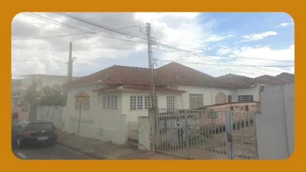 CASA DE MORADIA E BARRACÃO PARA INDÚSTRIA, À RUA CAPITÃO URIAS BATISTA DE AVELAR, Nº 2819 E 2815 FUNDOS, VILA CHICO JÚLIO, FRANCA/SP