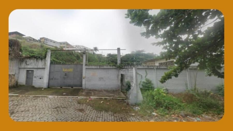 PRÉDIO À RUA ELOI MENDES, Nº 8, FAZENDA ENGENHO DO PORTO, DUQUE DE CAXIAS/RJ