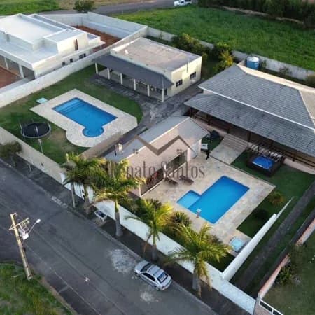 Casa em Vargem - Centro