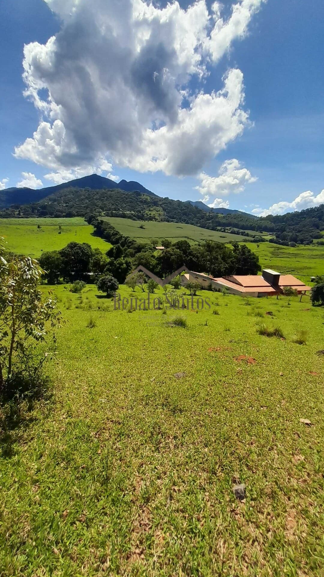 Lote/Terreno em Vargem - Centro