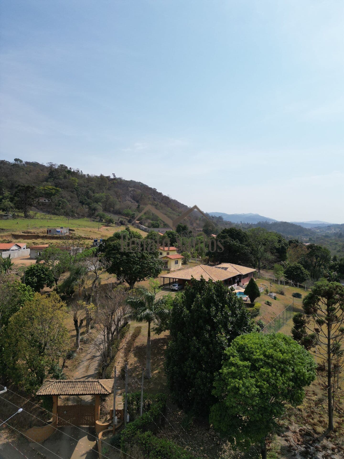 Fazenda/Sítios/Chácaras em Vargem - Centro