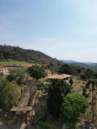 Fazenda/Sítios/Chácaras em Vargem - Centro