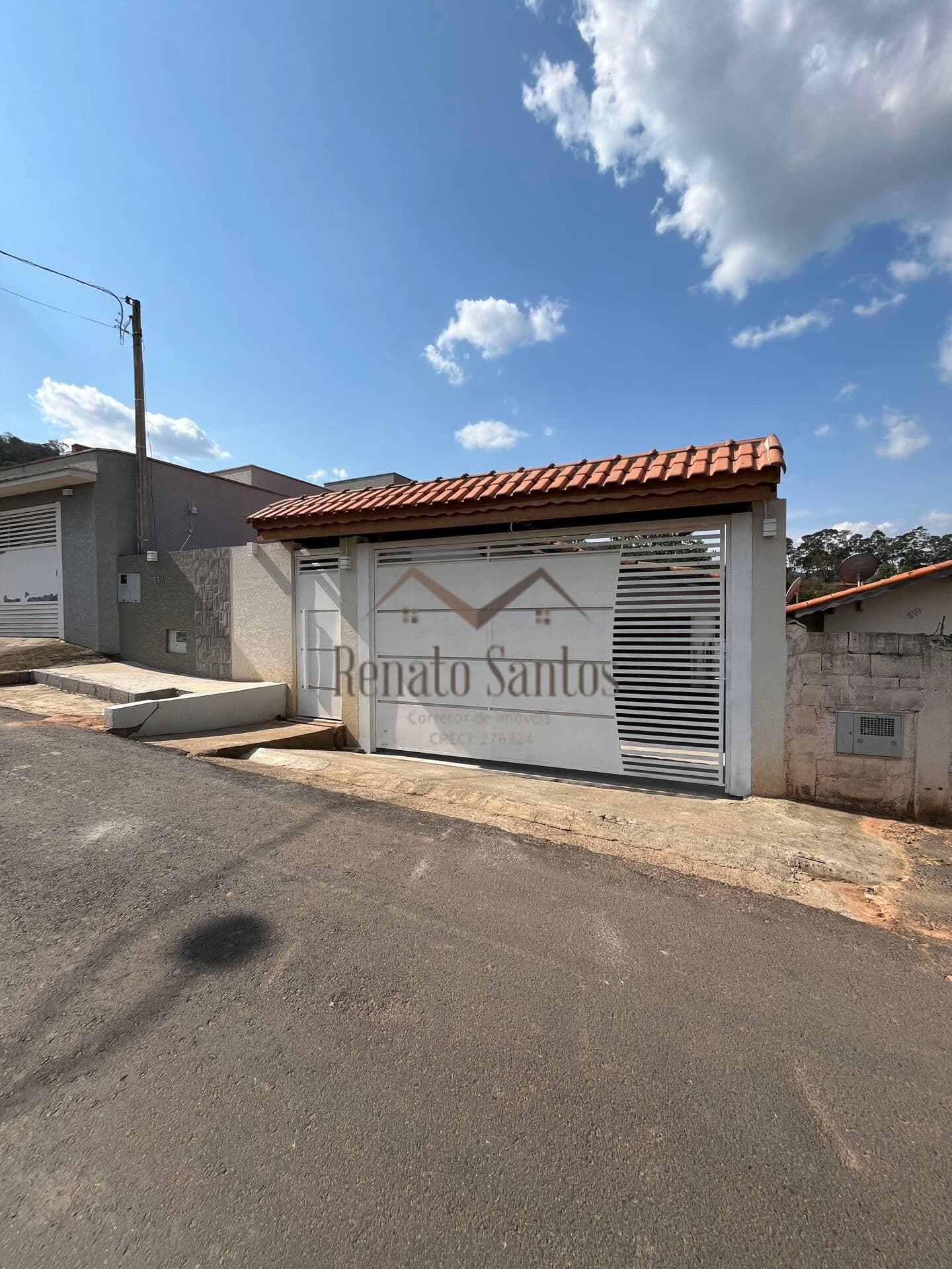 Casa em Vargem - Centro