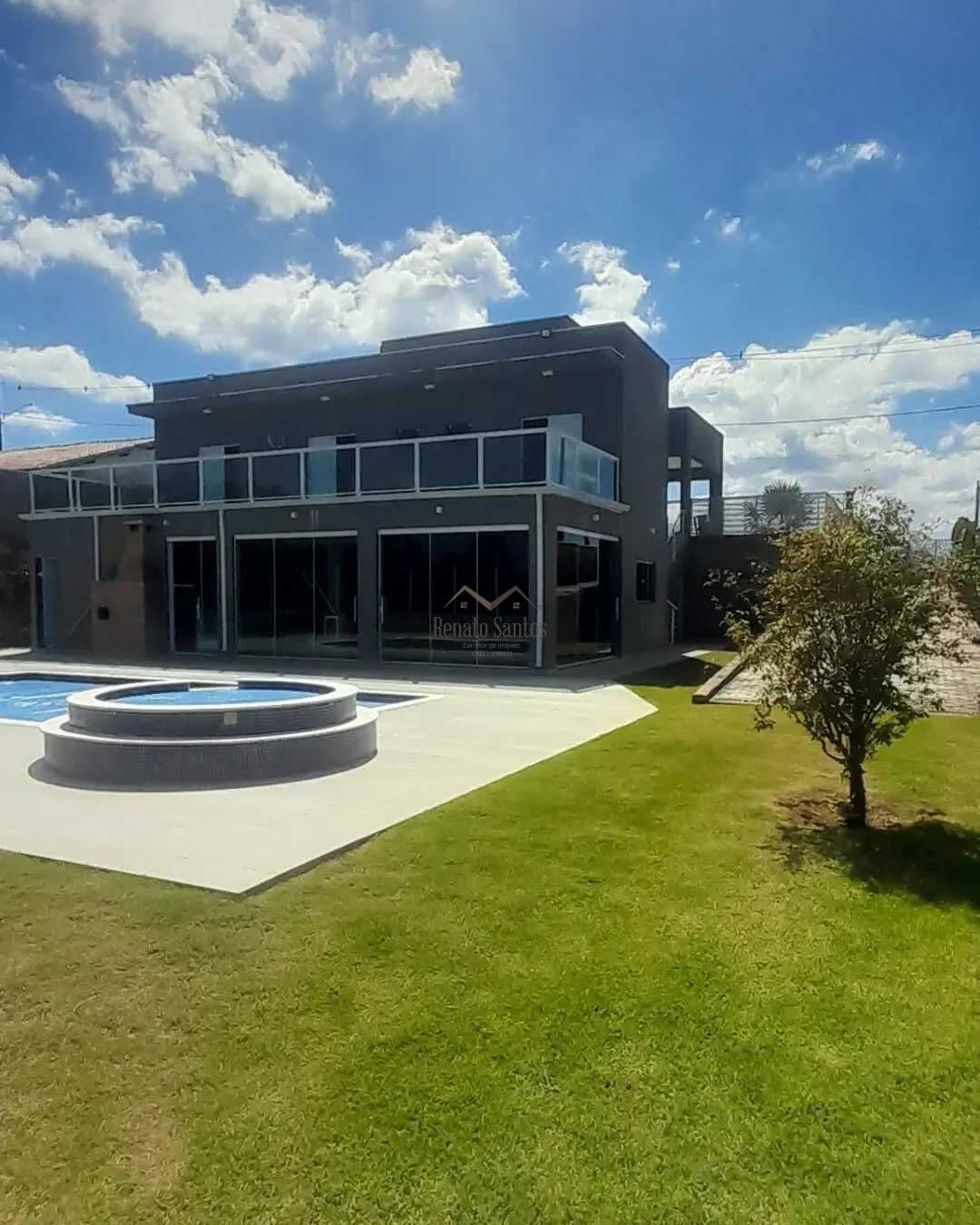 Casa em Vargem - Centro