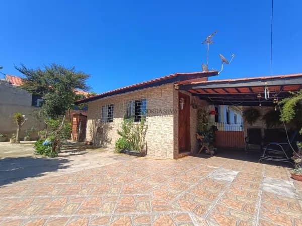 Casa com amplo terreno a venda no Guatupê, São José dos Pinhais