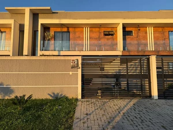 Sobrado com 03 quartos (01 suíte) à venda no Cidade Jardim, São José dos Pinhais