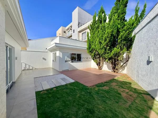 Casa de Alto Padrão à Venda no Jardim Cruzeiro, São José dos Pinhais