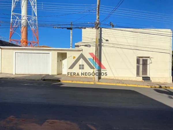 Casa em Mirandópolis - Centro