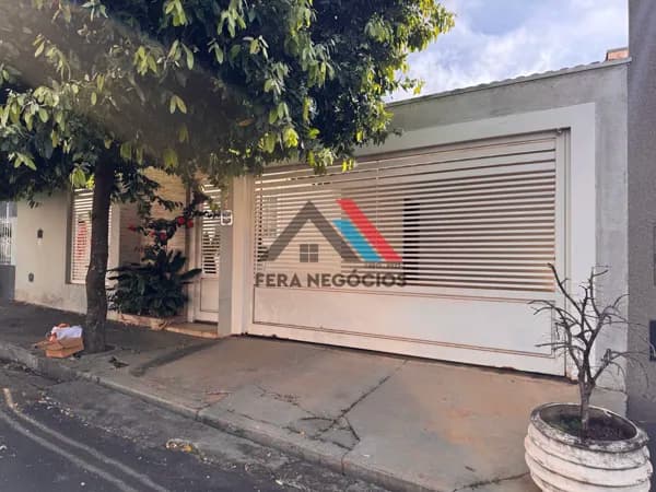 Casa em Mirandópolis - Jardim Sampaio I