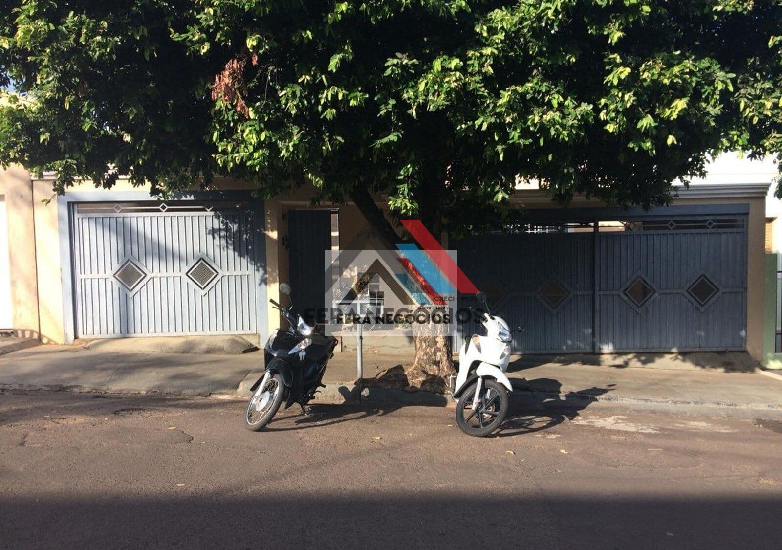 Casa em Mirandópolis - Centro