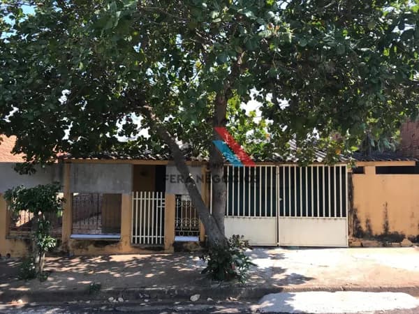 Casa em Mirandópolis - Jardim São Lourenço
