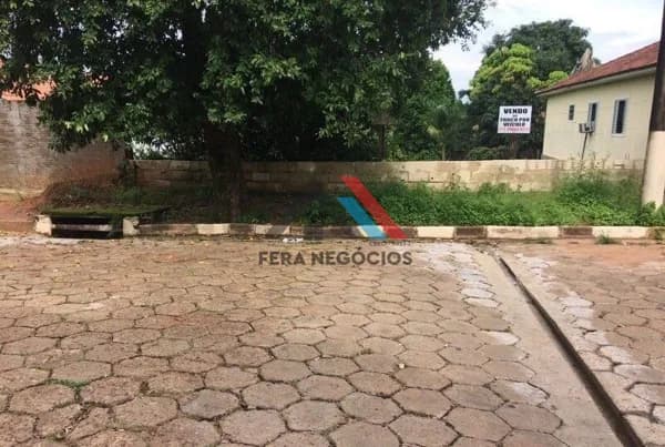 Lote/Terreno em Lavínia - Centro