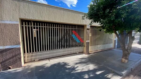 Casa em Mirandópolis - Conjunto Habitacional Colina Verde