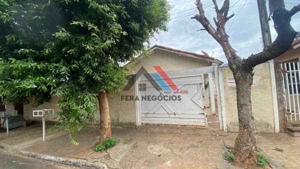 Casa em Mirandópolis - Conjunto Habitacional Colina Verde