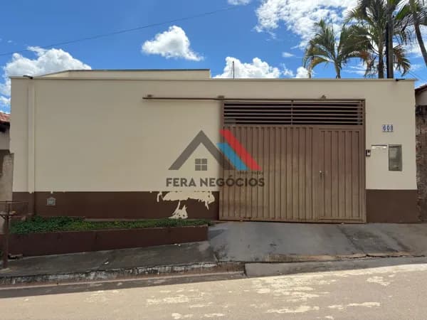 Casa em Lavínia - Conjunto Habitacional Santa Lúcia