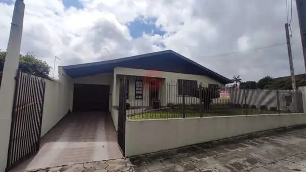 Casa com 320m2 e terreno com 1.016m2 na Vila Bancária, Campo Largo/PR
