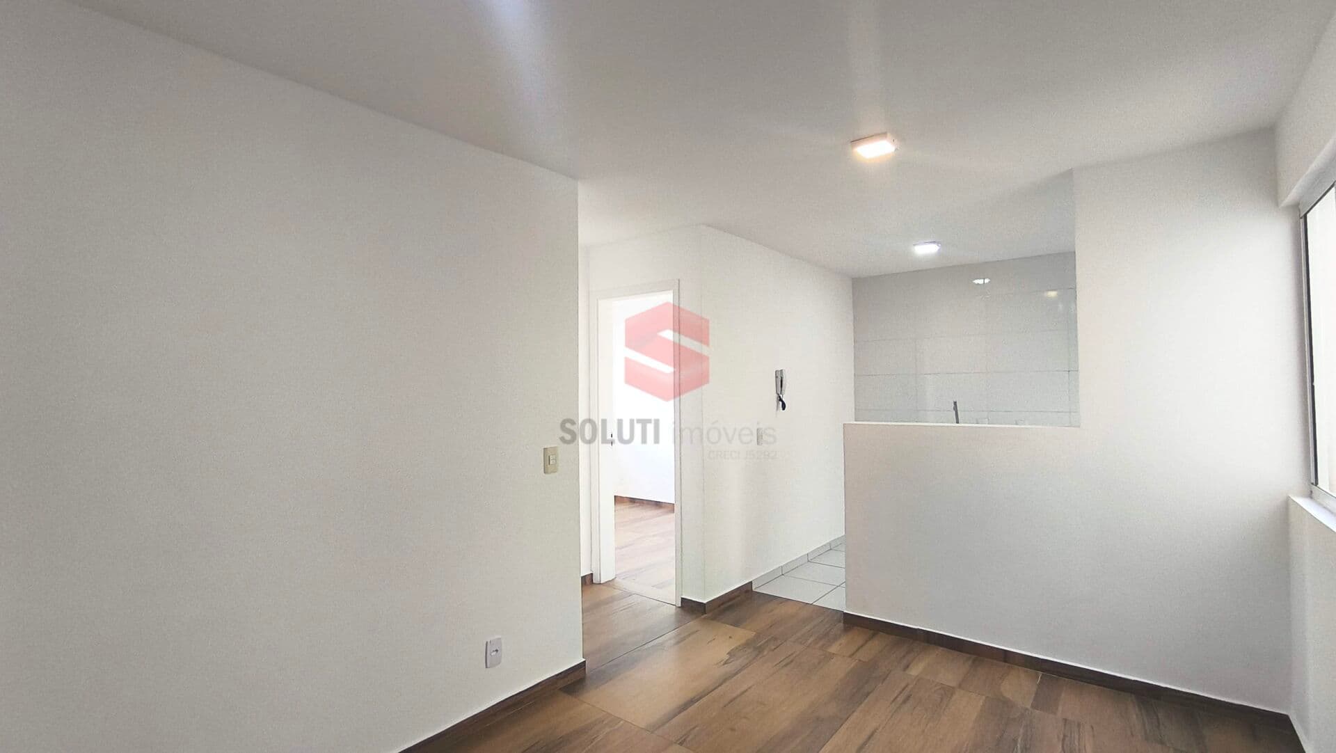 Apartamento 02 quartos em Jardim Itaqui, Campo Largo/PR