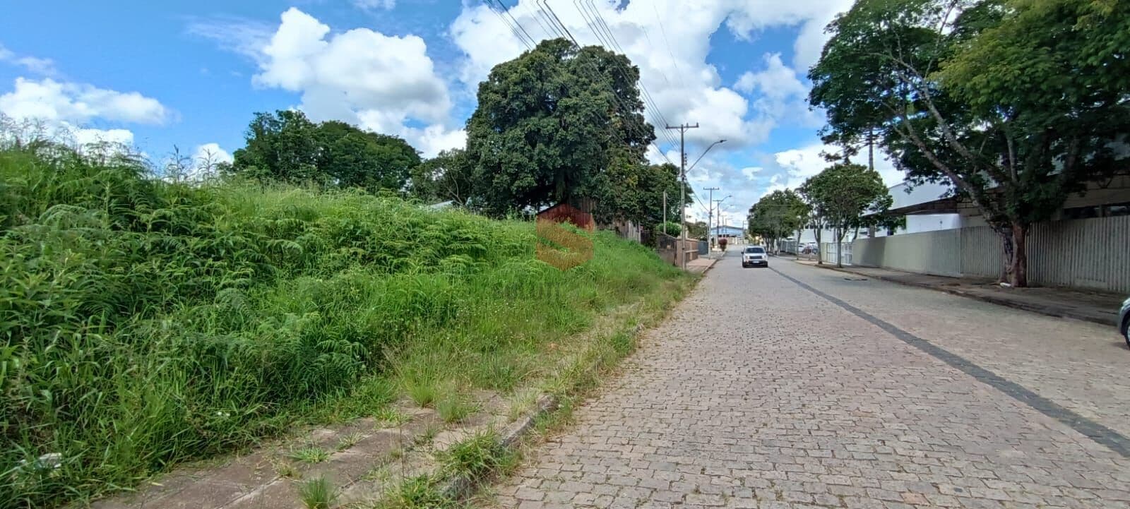 Terreno Residencial com 1.035m² - Ouro Verde!