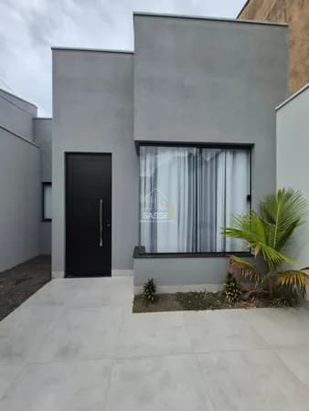 CASA 3 DORMITÓRIOS (1 SUÍTE)
