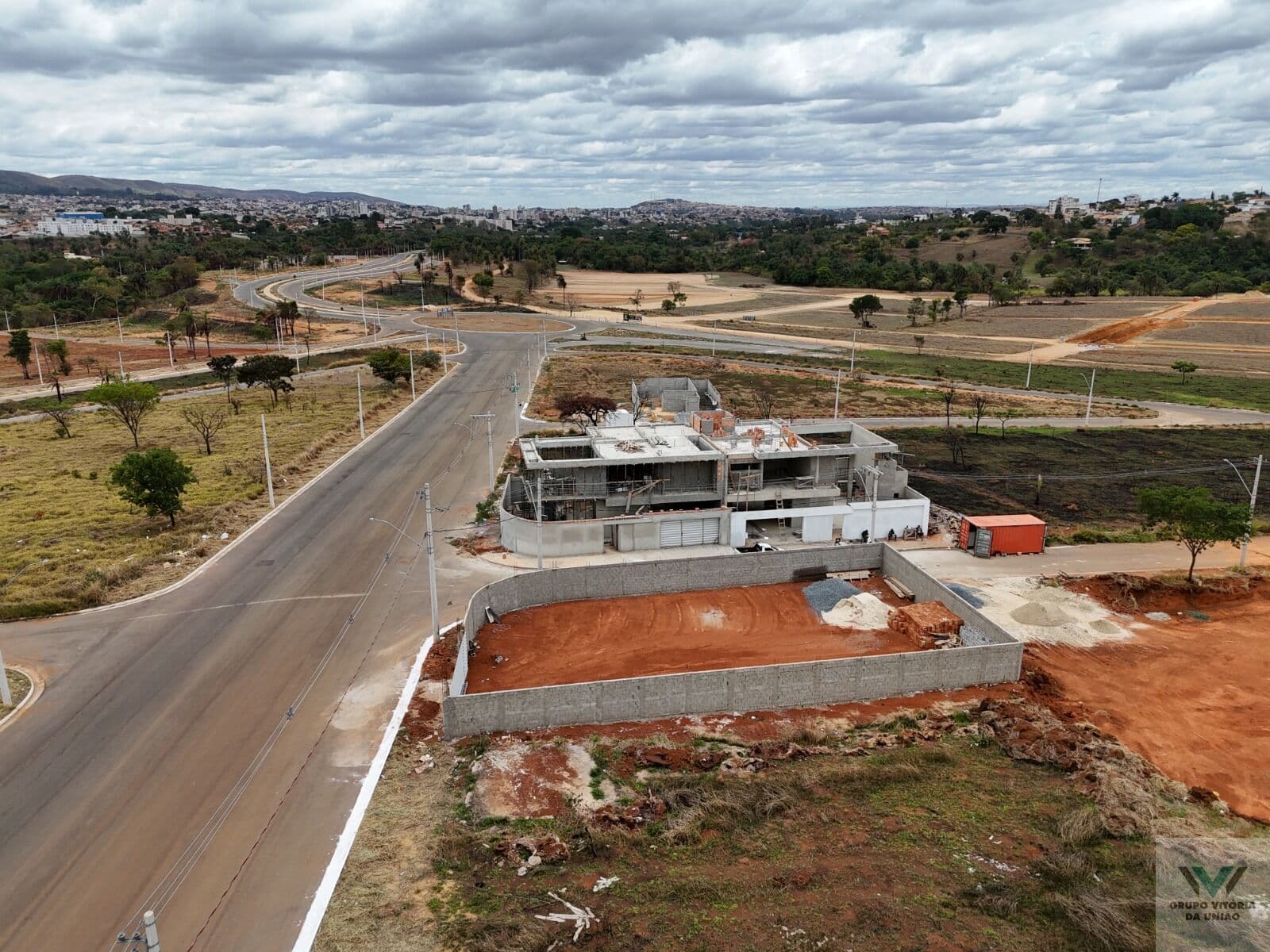 Lotes comerciais e residenciais a partir de 360m² com financiamento próprio em até 120x! Sete Lagoas/MG
