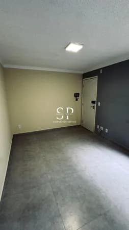 Apartamento de 2 quartos e garagem no 2° andar no Res. Parque Santa Clara Vila Alzira