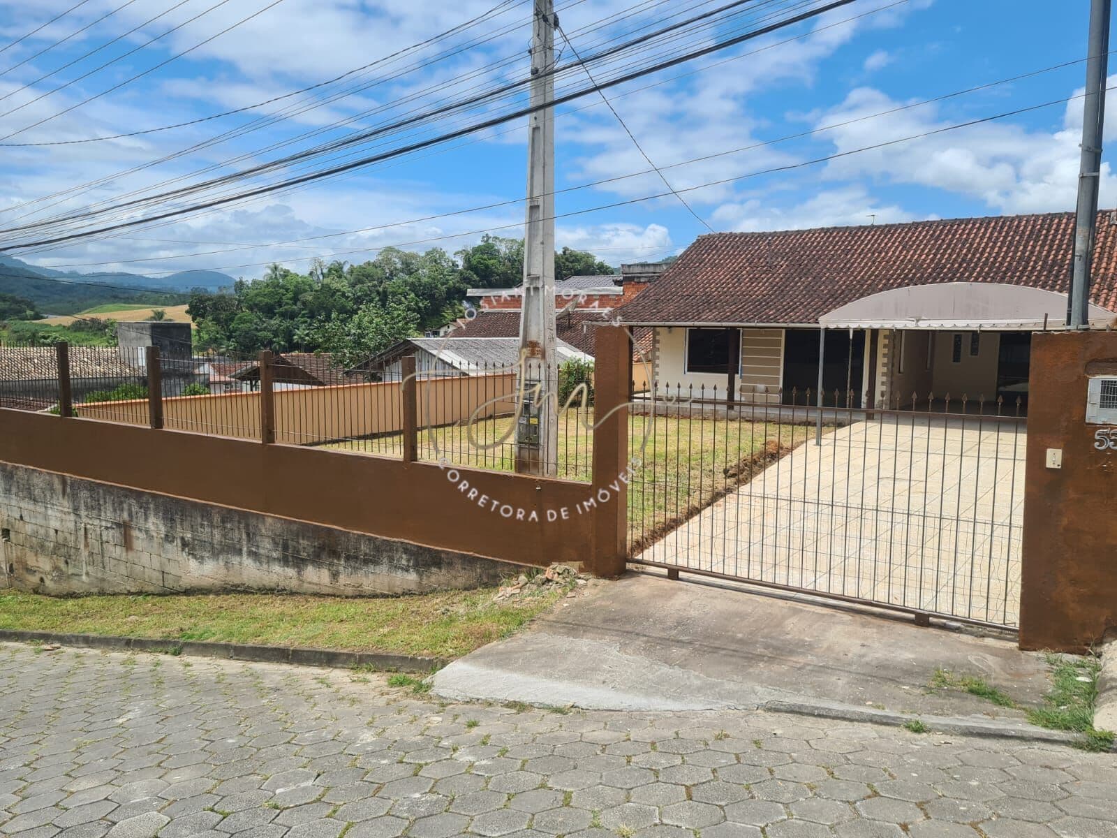 Casa ampla e bem localizada Fortaleza Alta