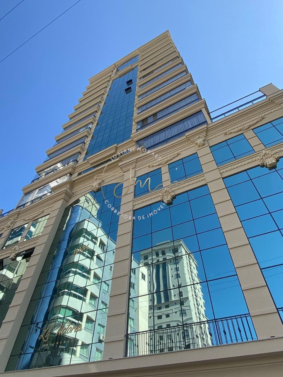 Apartamento Alto Padrão quadra mar em Itapema