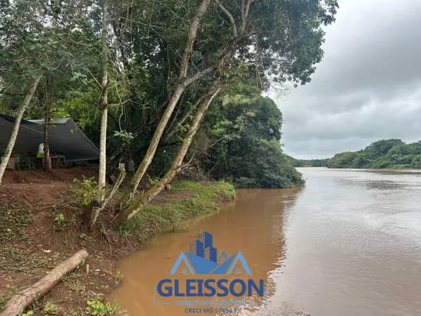CHÁCARA ESPETACULAR – UM VERDADEIRO PARAÍSO À VENDA! ITUIUTABA-MG