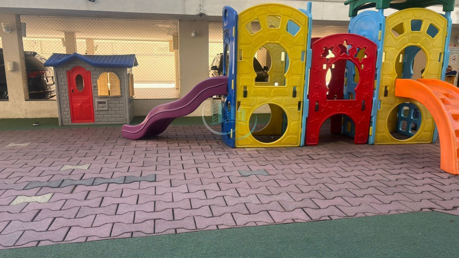 PITANGUEIRAS ALUGUEL 3 DORMITÓRIOS