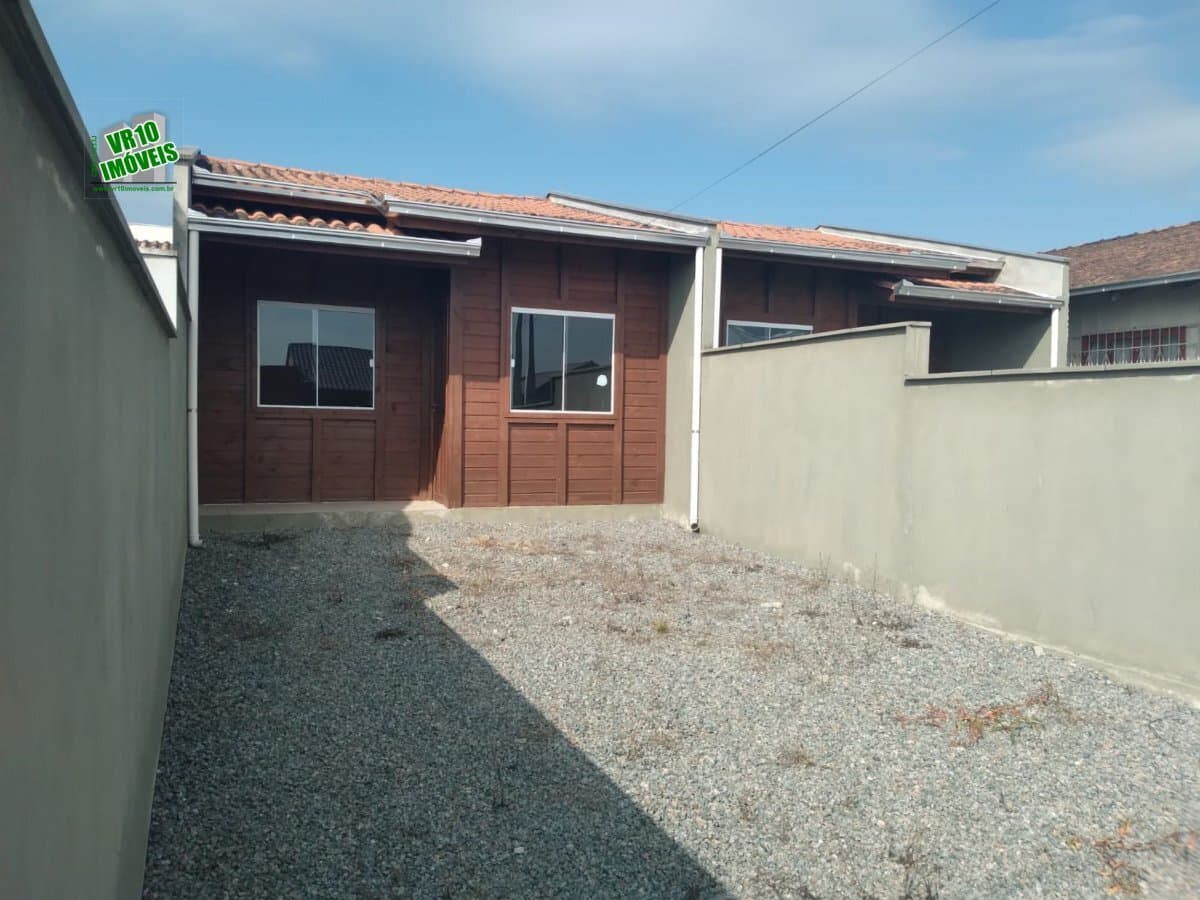 Casa Mista para Aluguel em Porto Grande Araquari-SC