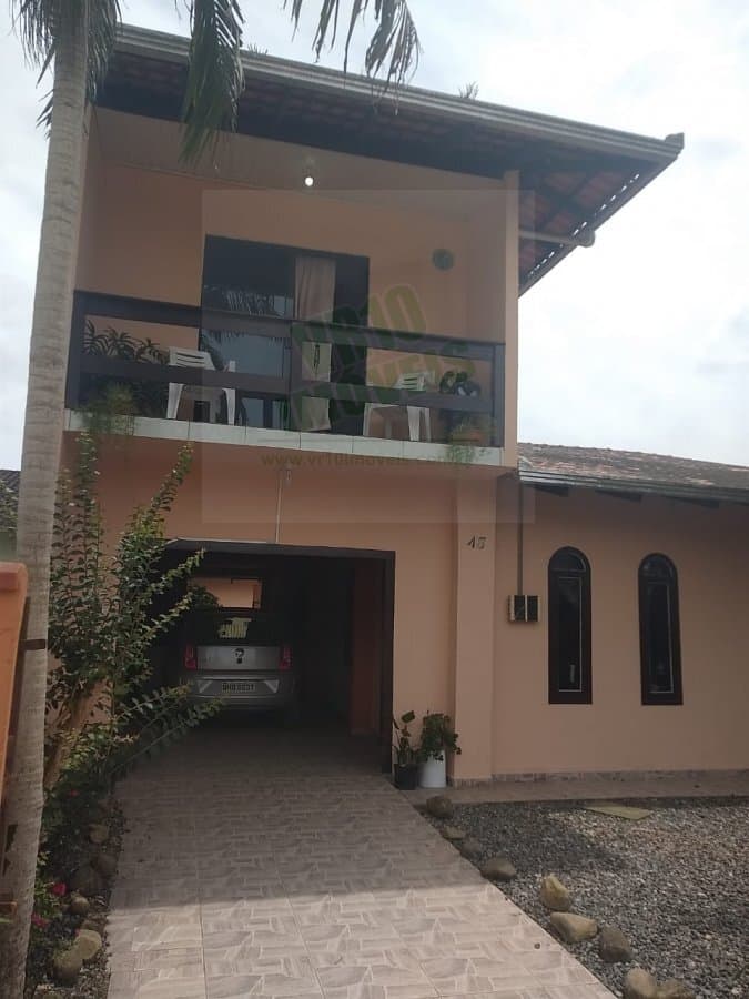 Sobrado Padrão para Venda em Itinga Joinville-SC