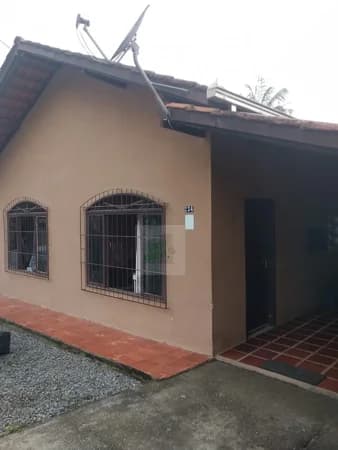 Casa Padrão para Venda em Itinga Joinville-SC