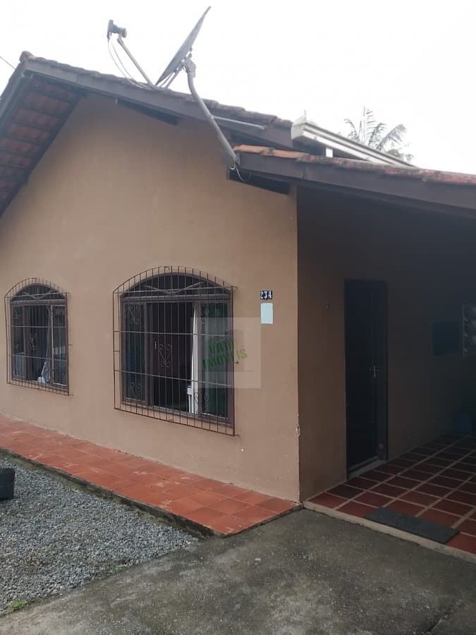 Casa Padrão para Venda em Itinga Joinville-SC
