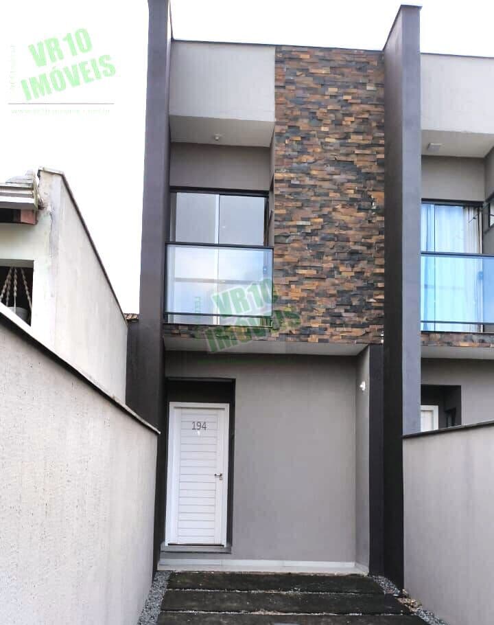 Sobrado Geminado em Floresta, Joinville/SC