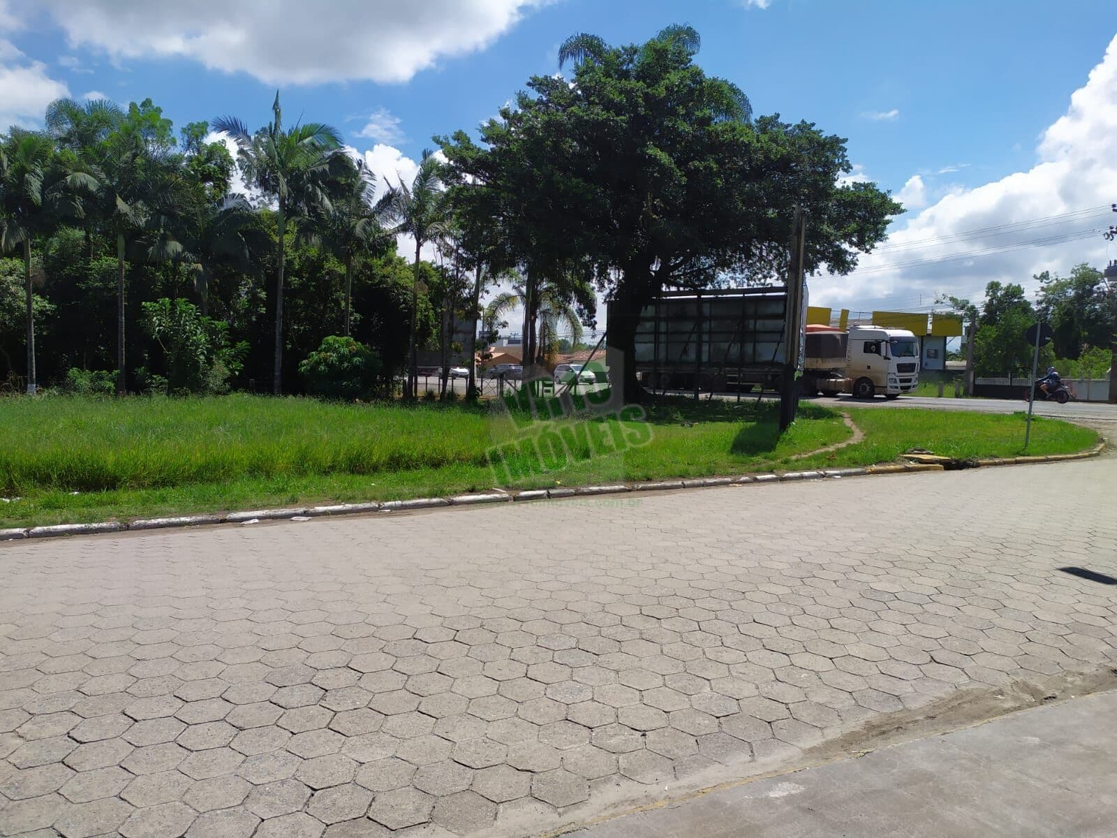 Lote/Terreno em Araquari - Centro