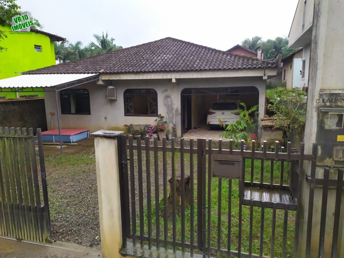 Casa Alvenaria para Venda em Itinga Joinville-SC