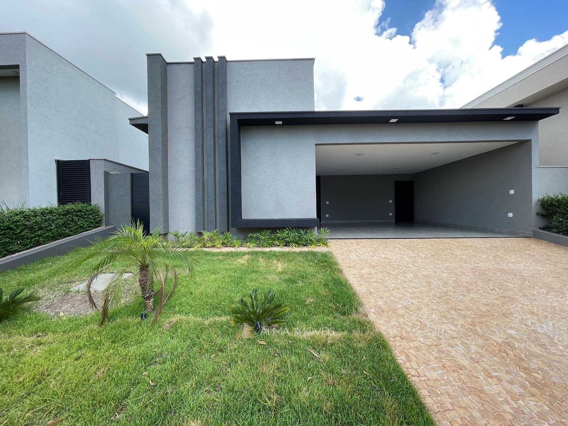 Casa Térrea à Venda no Condomínio Quinta dos Ventos - Ribeirão Preto/SP
