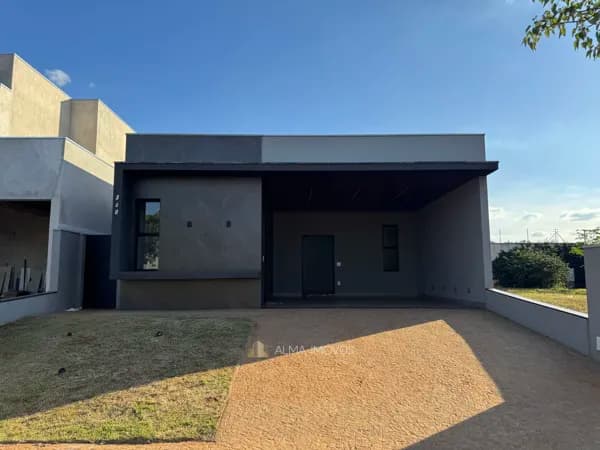 Casa Térrea à Venda no Condomínio Vivendas da Mata – Portal Aroeira
