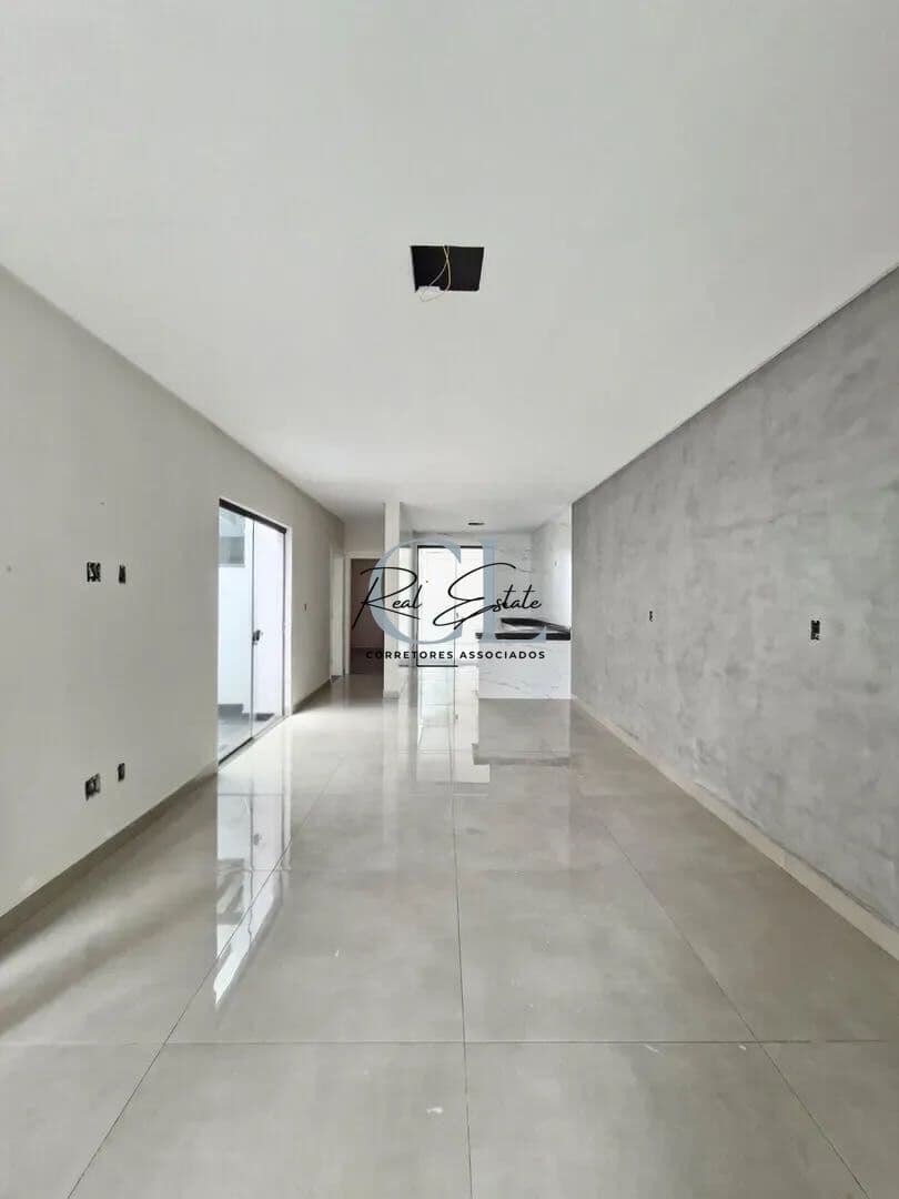 Casa à venda no bairro Sagrada Família - Divinópolis/MG