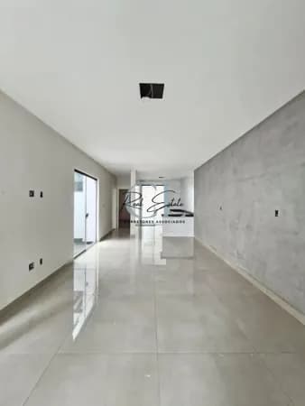 Casa à venda no bairro Sagrada Família - Divinópolis/MG