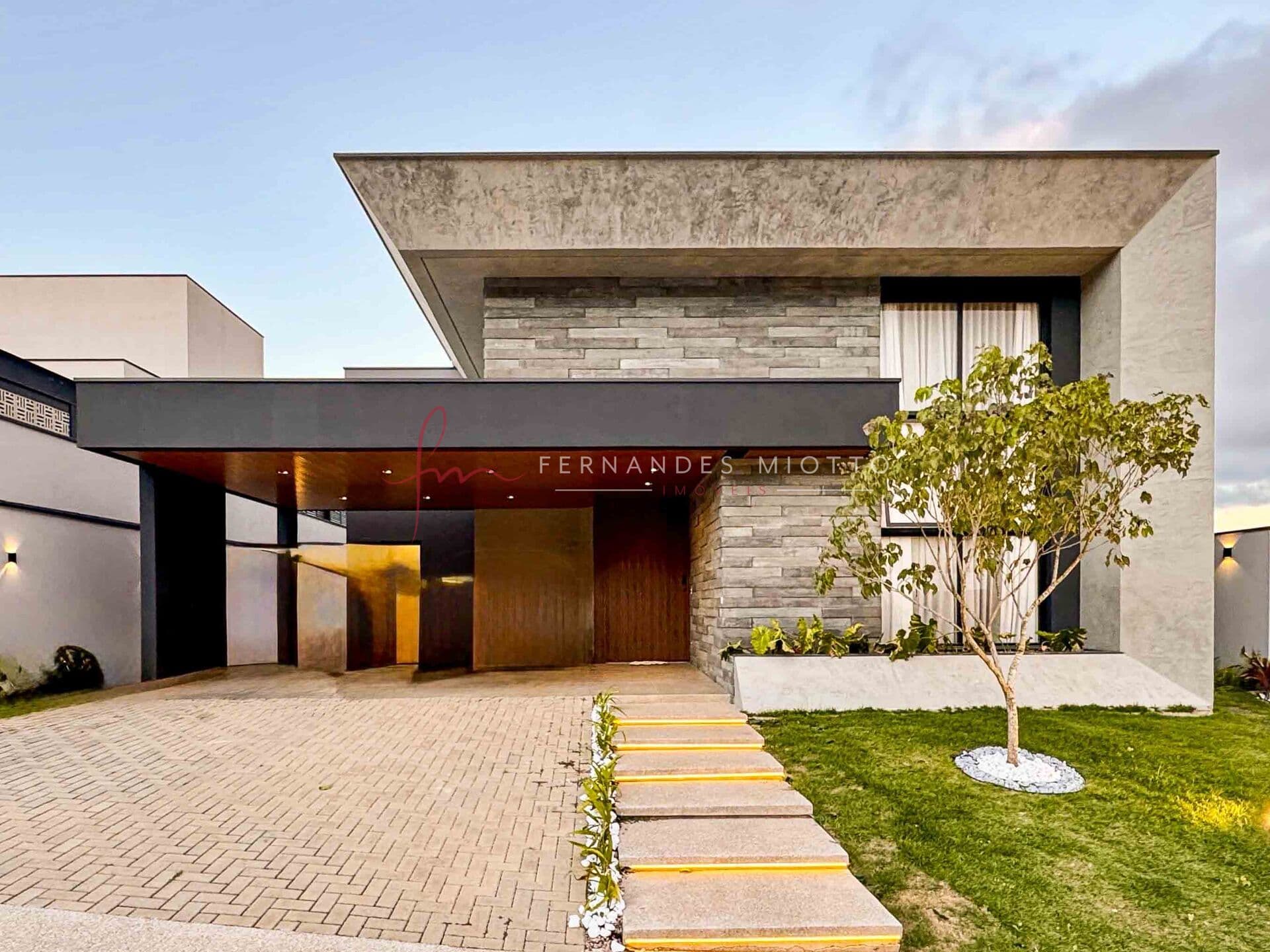 Casa térrea com 3 suítes à venda, 323 m² por R$ 5.990.000 - Reserva Marajoara - Jundiaí/SP