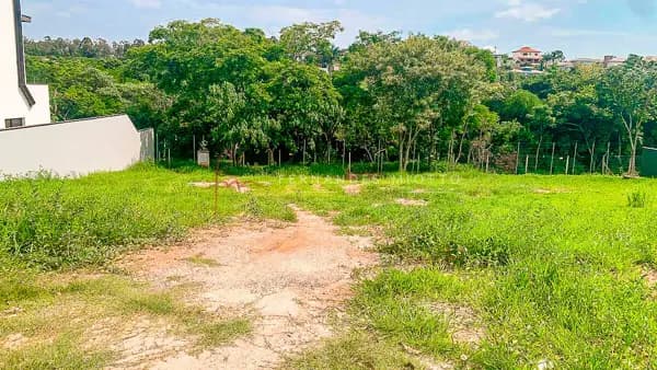Terreno de 800m² no TERRAS DA ALVORADA em Jundiaí/SP por R$ 740.000