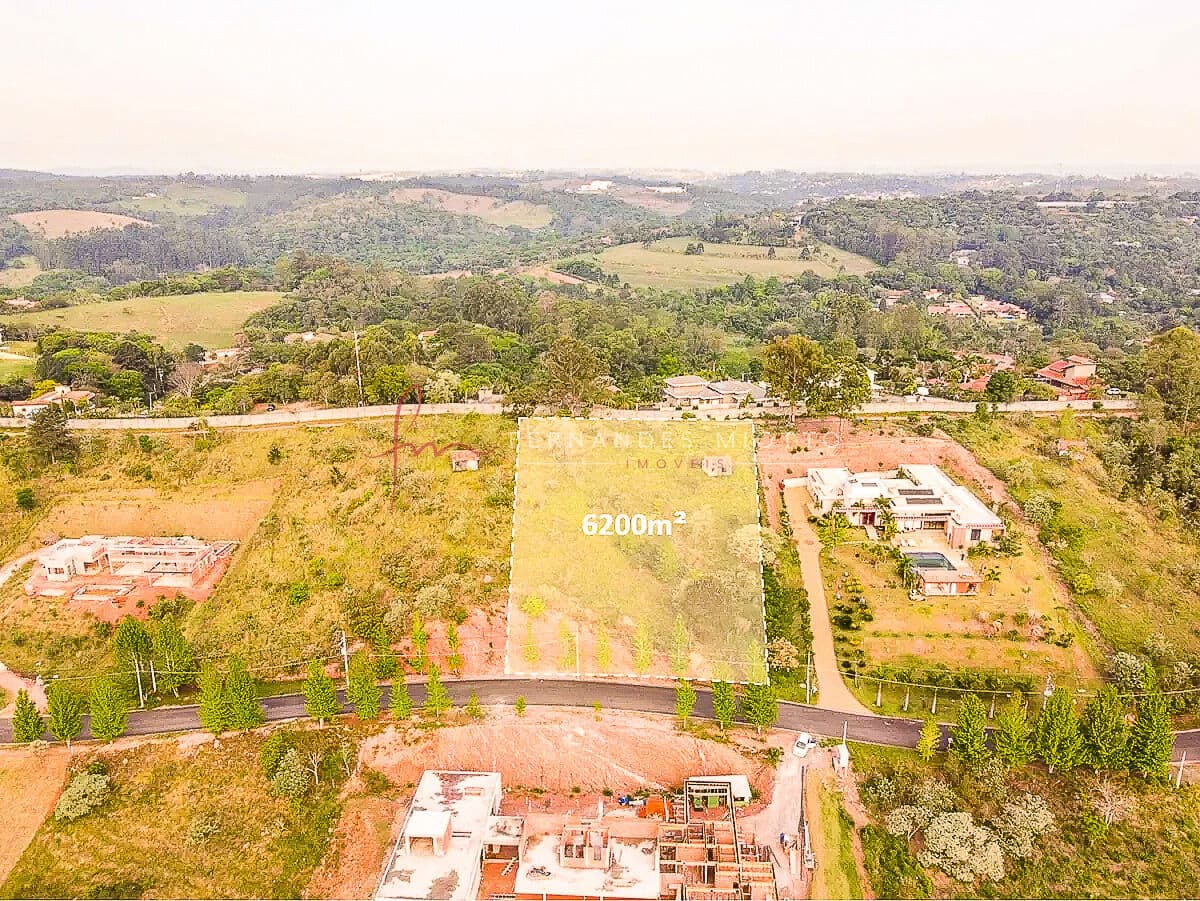 Terreno de 6200m² no PARQUE DOS MANACÁS em Jundiaí/SP por R$ 639.000