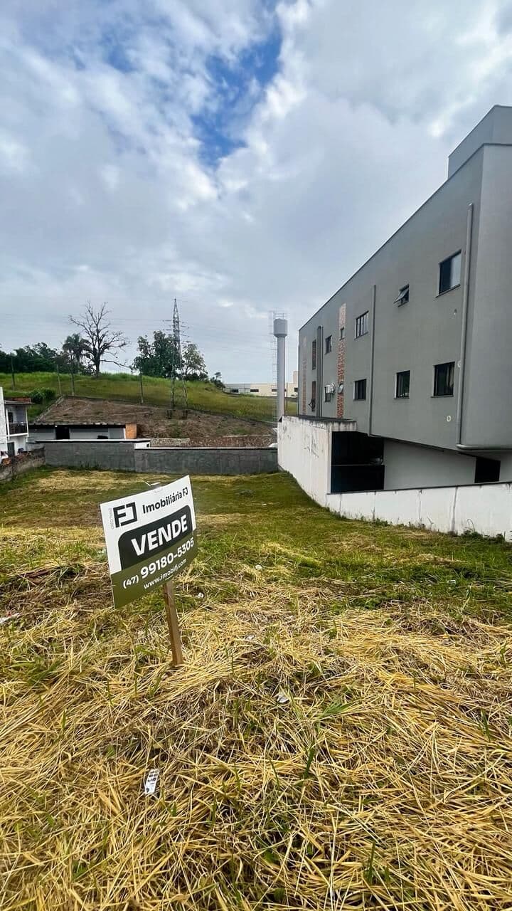 🏡 Oportunidade imperdível no centro de Indaial!