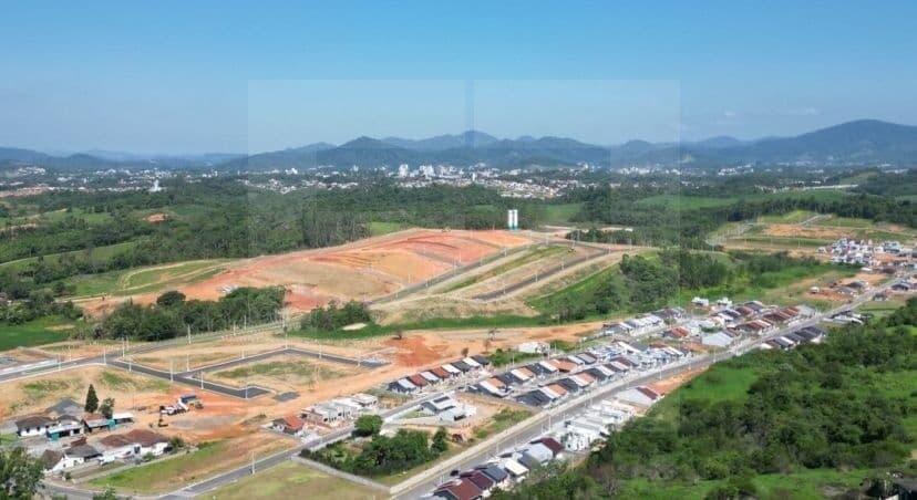 Lotes à venda no Parque Arapongas