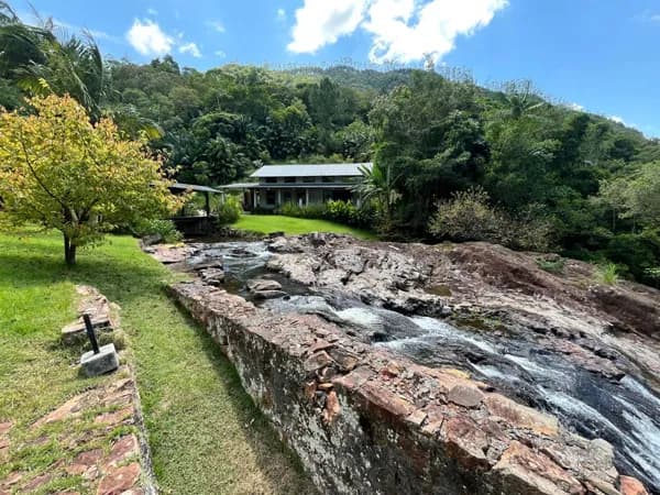 Sítio de Alto Padrão com Cachoeira Privativa em Apiúna / Ibirama – SC