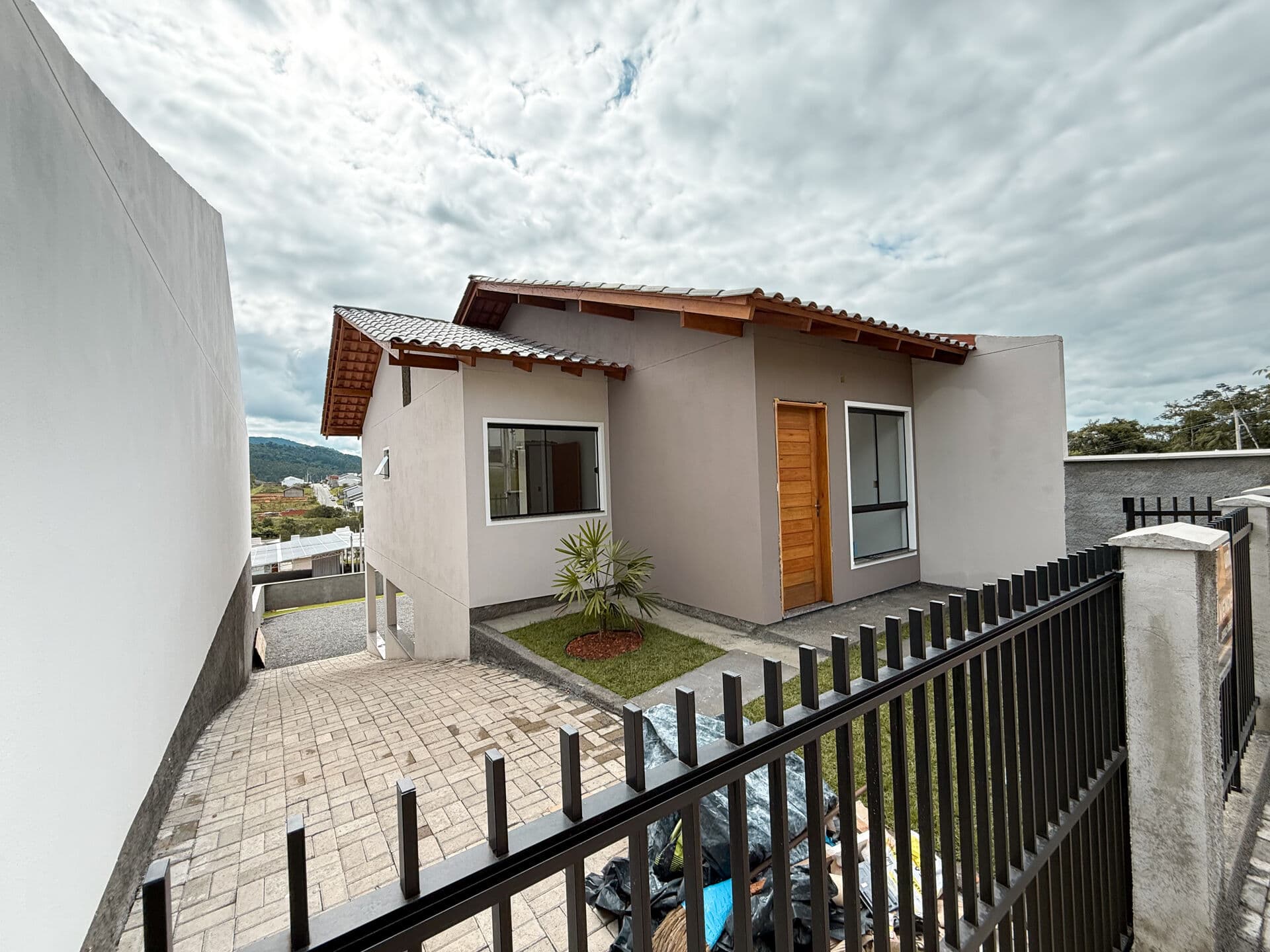 Casa com 2 dormitórios no Parque Arapongas em Indaial-SC