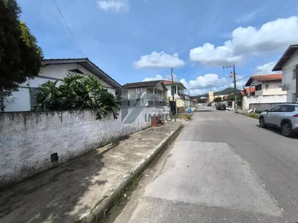 Casa em Brusque - Santa Terezinha