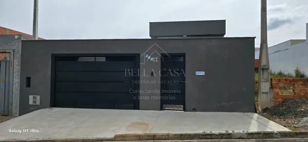 Casa em Lívia, Botucatu/SP